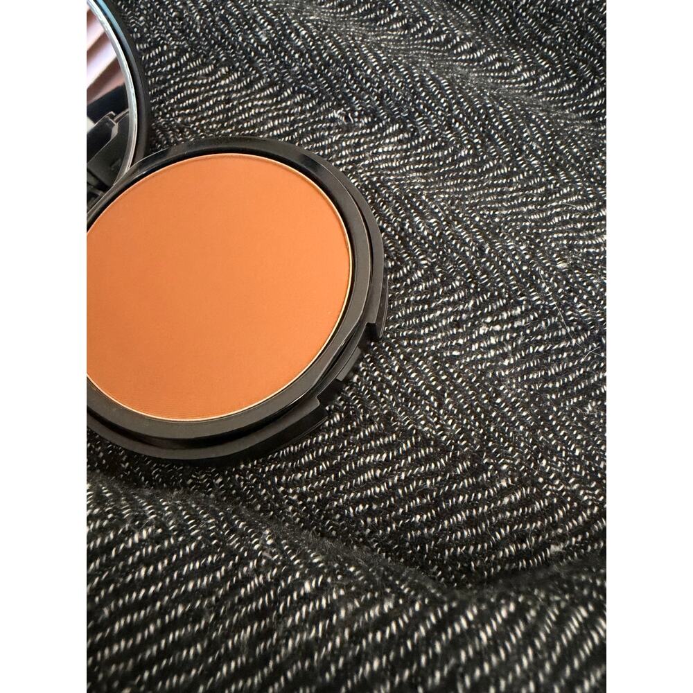 Bareminerals BAREPRO 16HR Skin-Perfecting Powder Foundation deep 55 cool - Picture 3 of 5